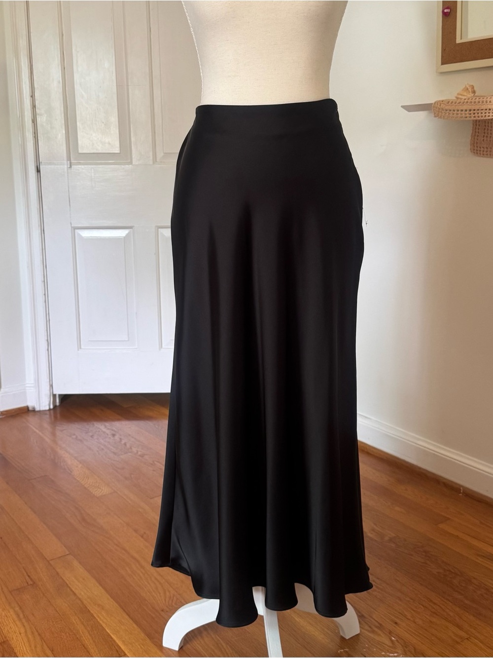 Zara Black High Sheen Satin Bias-Cut Gorgeous Drape Midi Slip Skirt Size Medium